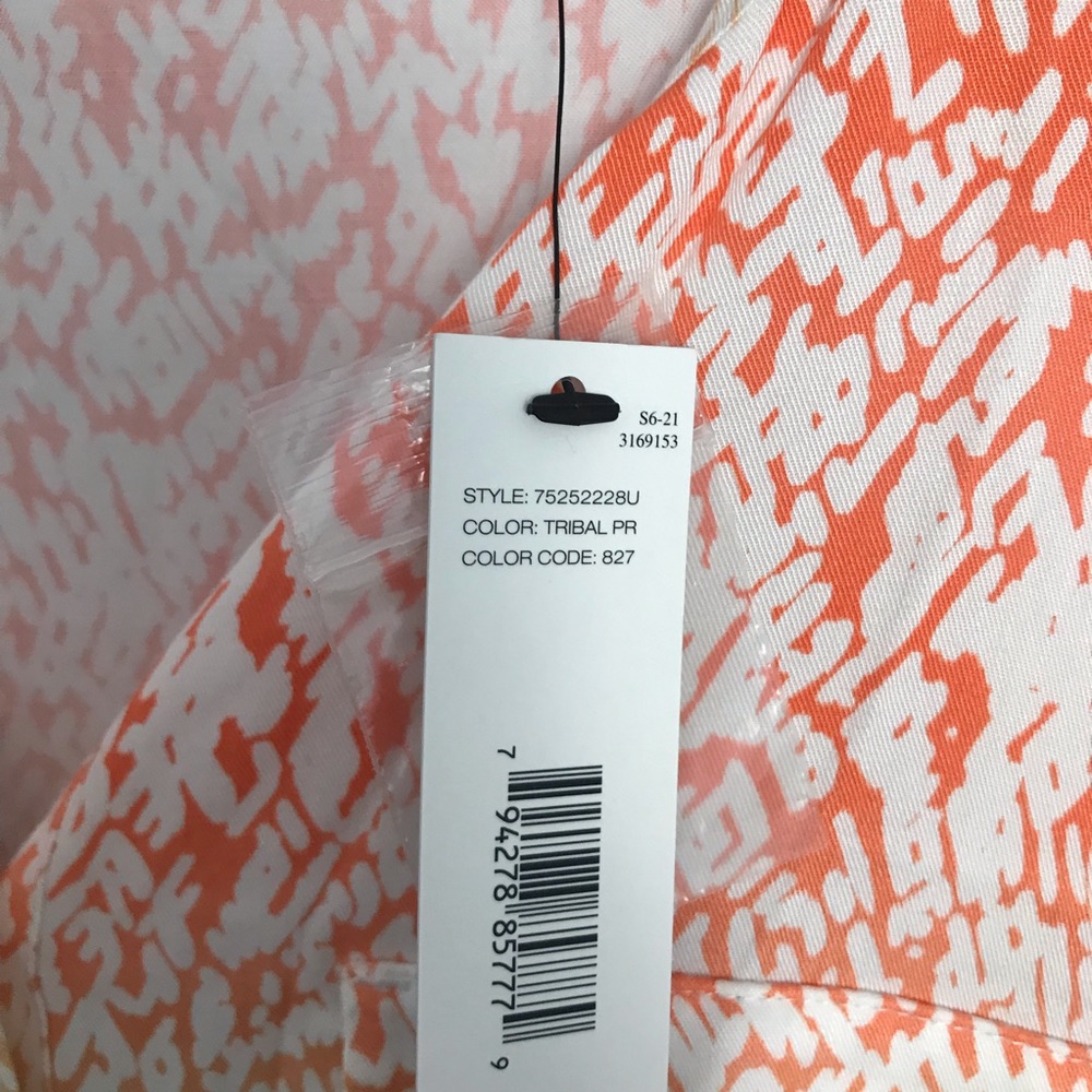 DKNY NWT blouse⭐️ - Picture 8 of 8